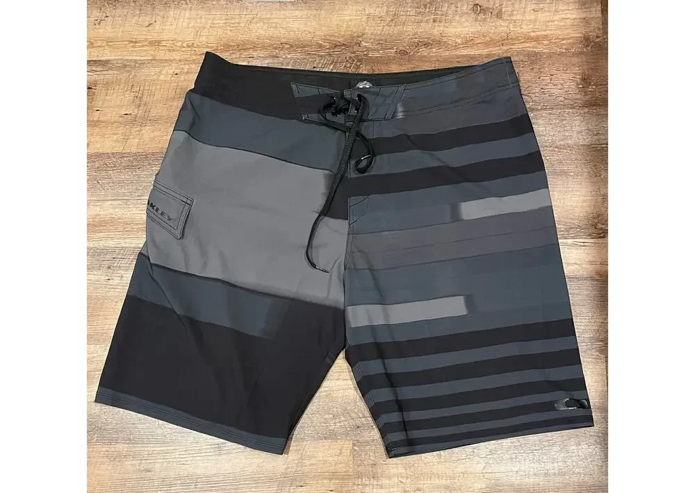Oakley Men's Antenna Boardshorts, Jet Black, 38